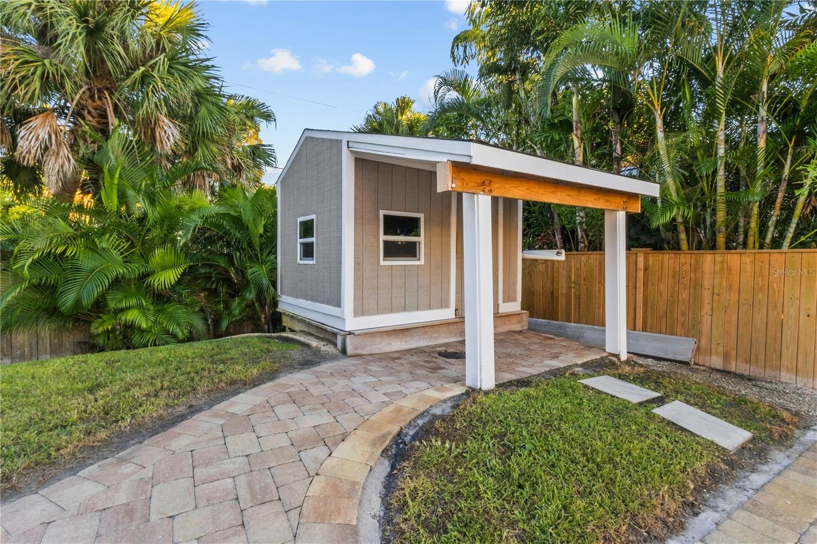 107 SUNSET DR — photo 50