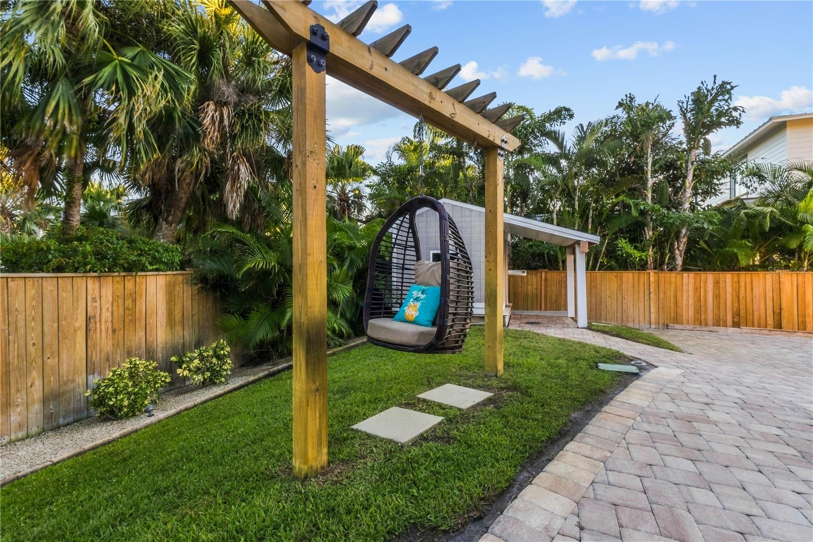 107 SUNSET DR — photo 49