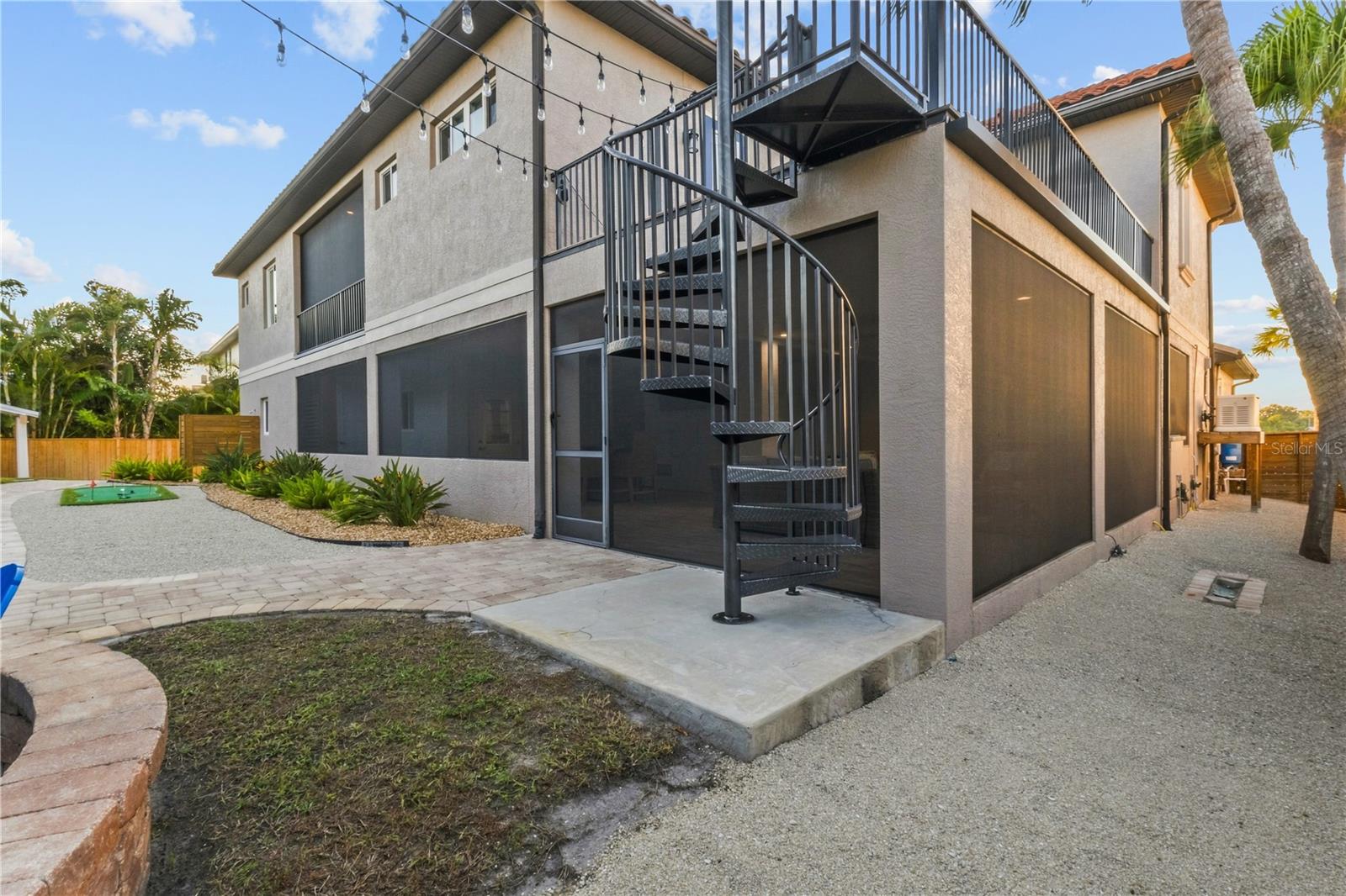 107 SUNSET DR — photo 43
