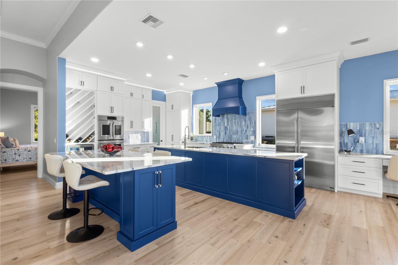 107 SUNSET DR — photo 10