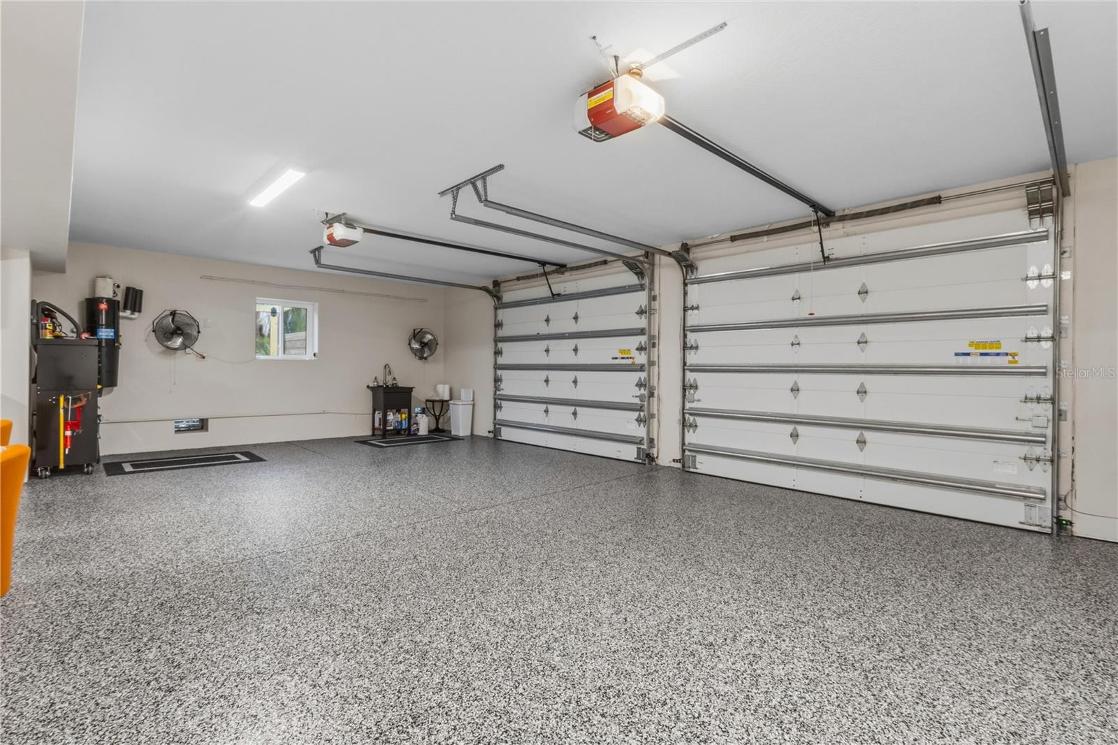 107 SUNSET DR — photo 41