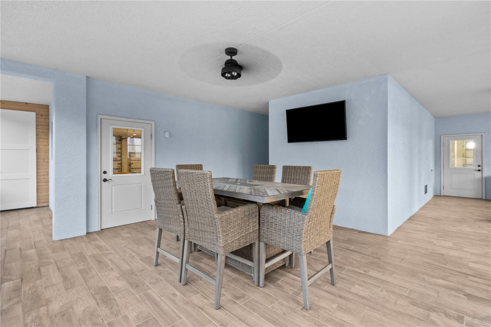 107 SUNSET DR — photo 38