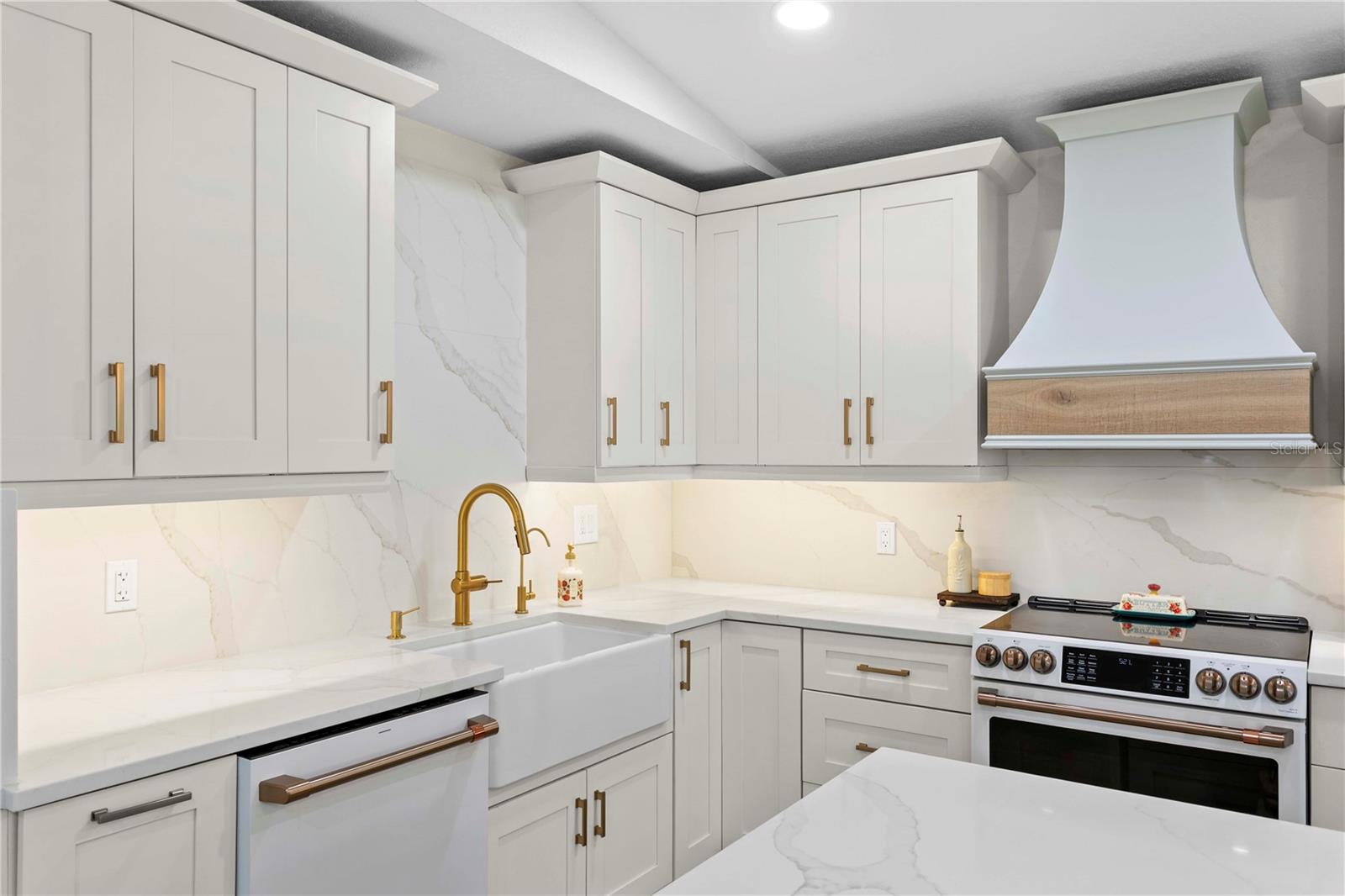 6947 S SHORE DR — photo 11