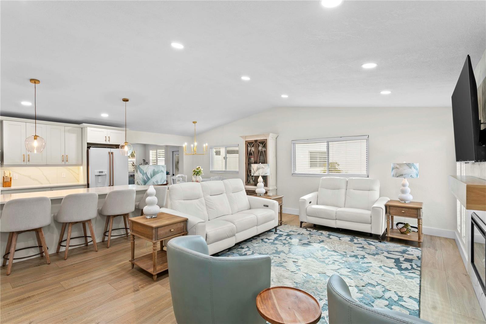 6947 S SHORE DR — photo 3