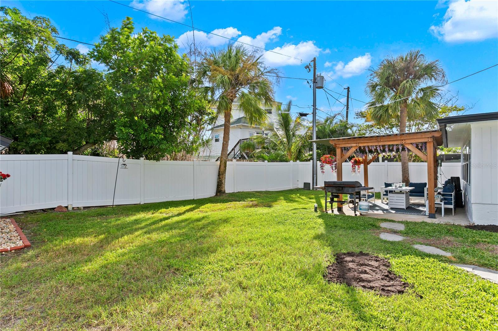 6947 S SHORE DR — photo 37