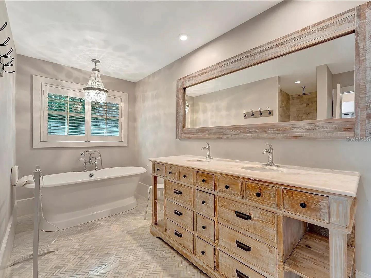 3803 AVENIDA MADERA — photo 17