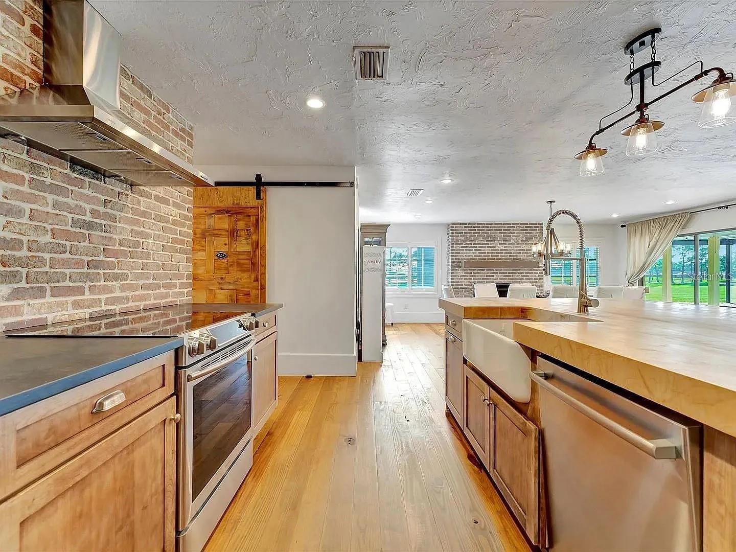 3803 AVENIDA MADERA — photo 3