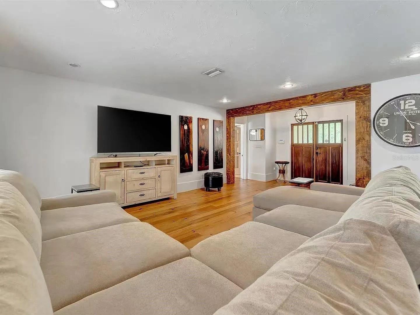 3803 AVENIDA MADERA — photo 11