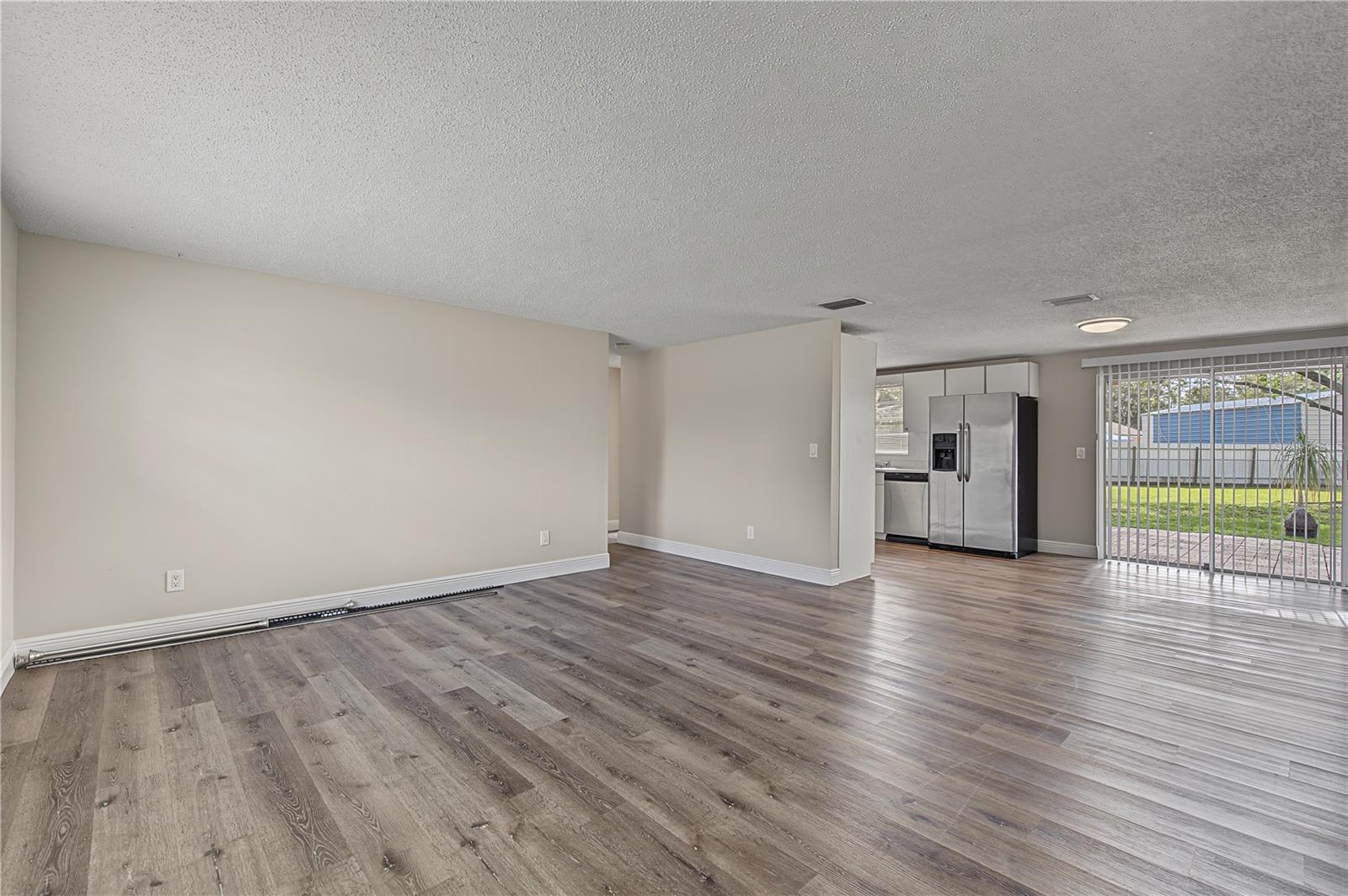 3106 ACACIA ST — photo 16