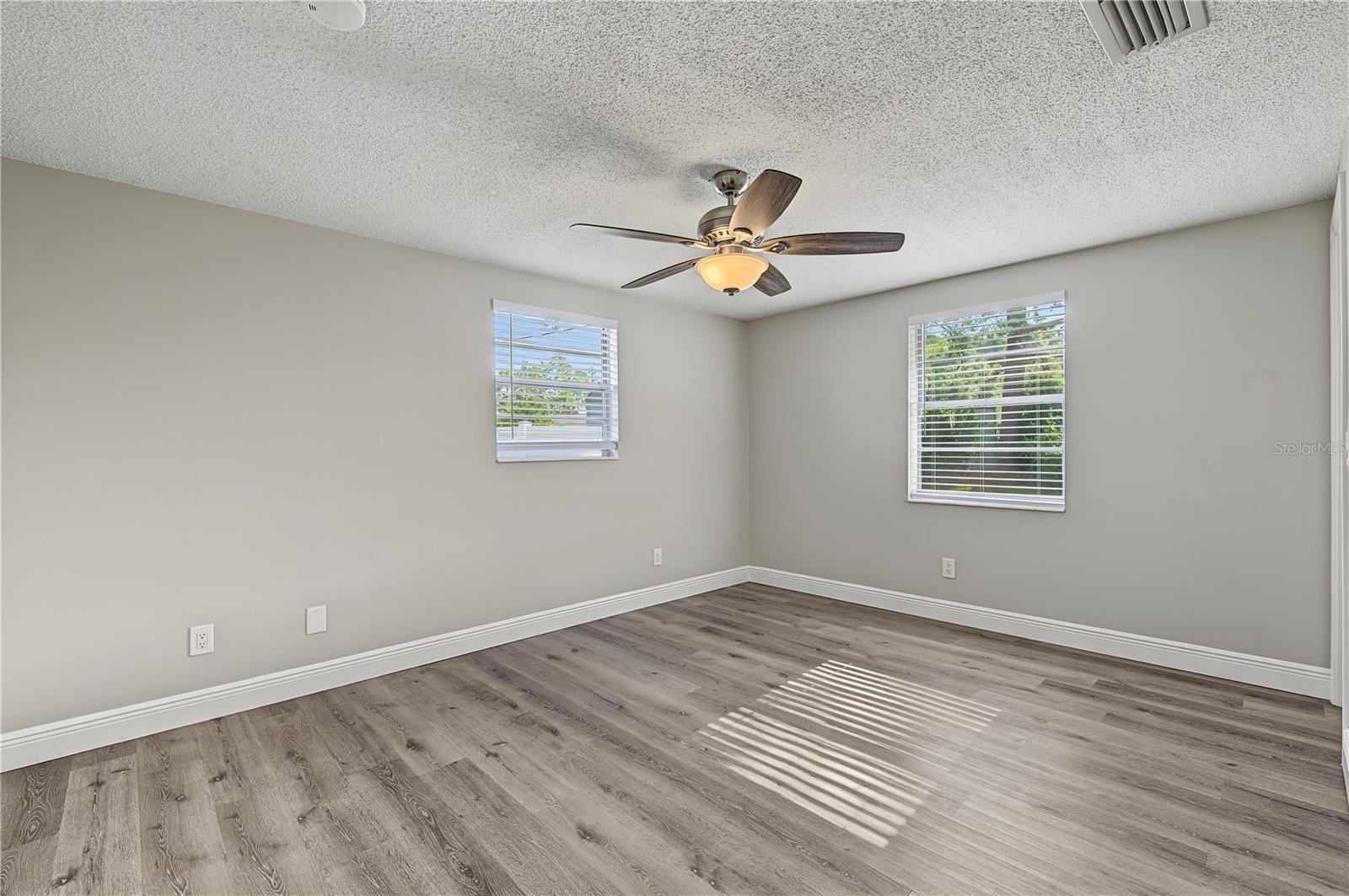 3106 ACACIA ST — photo 21