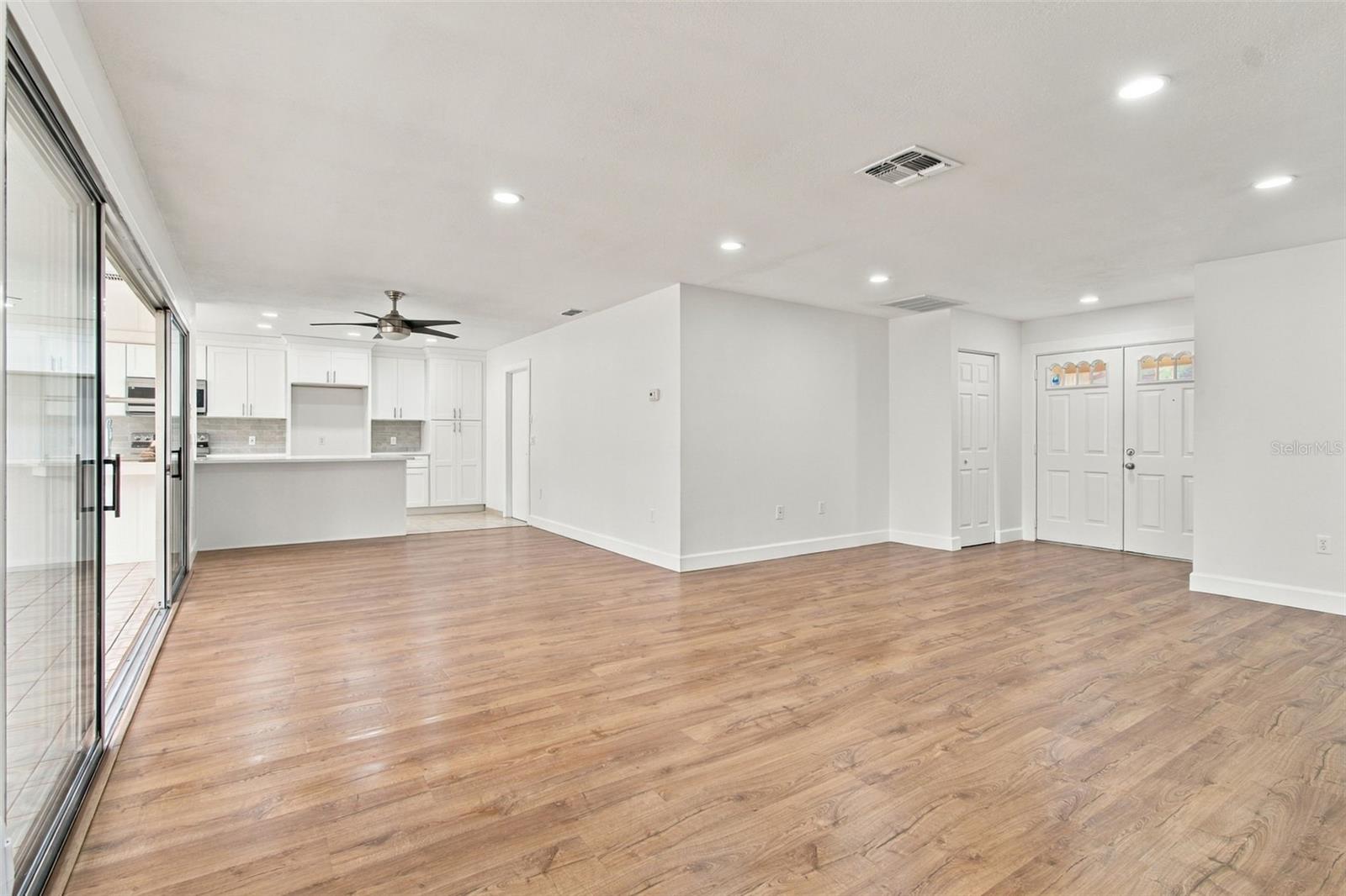 9601 NOBLE CT — photo 9