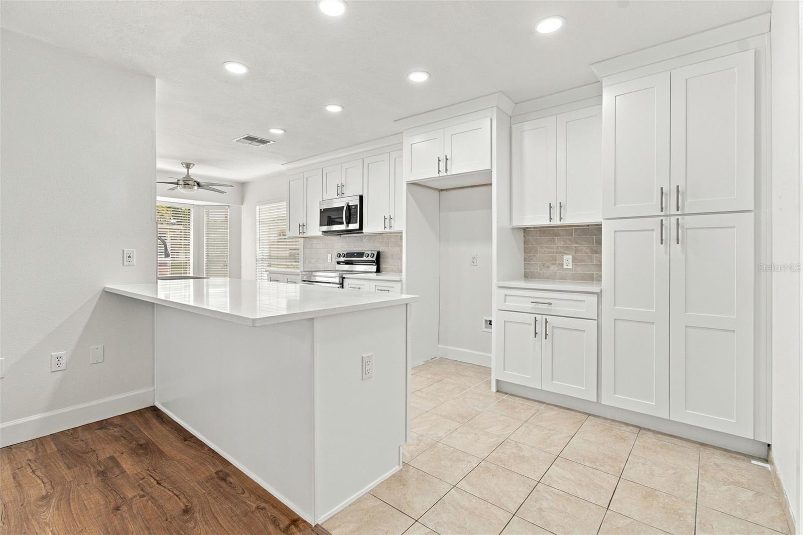 9601 NOBLE CT — photo 14
