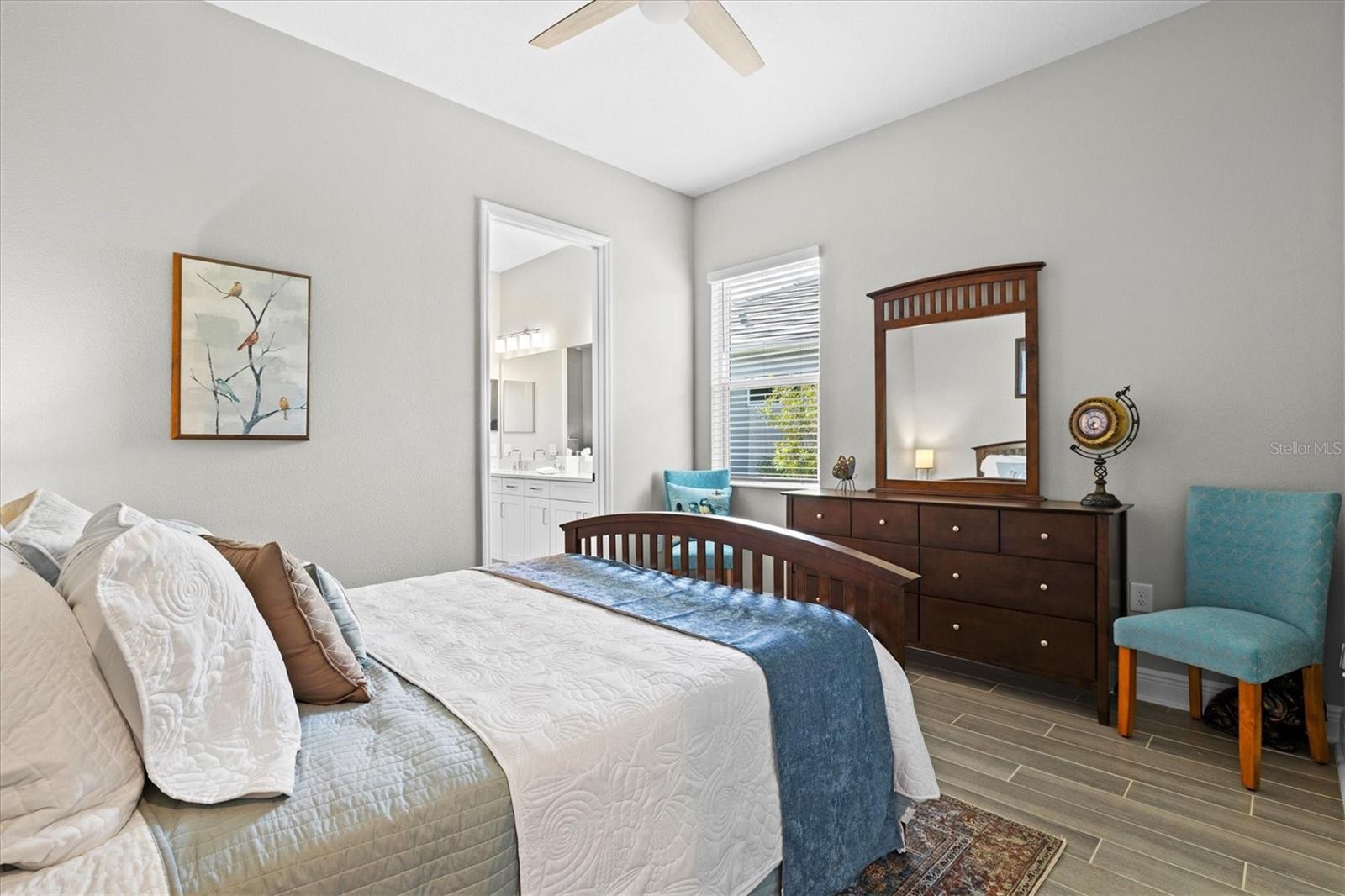 21221 HOLMES CIR — photo 48