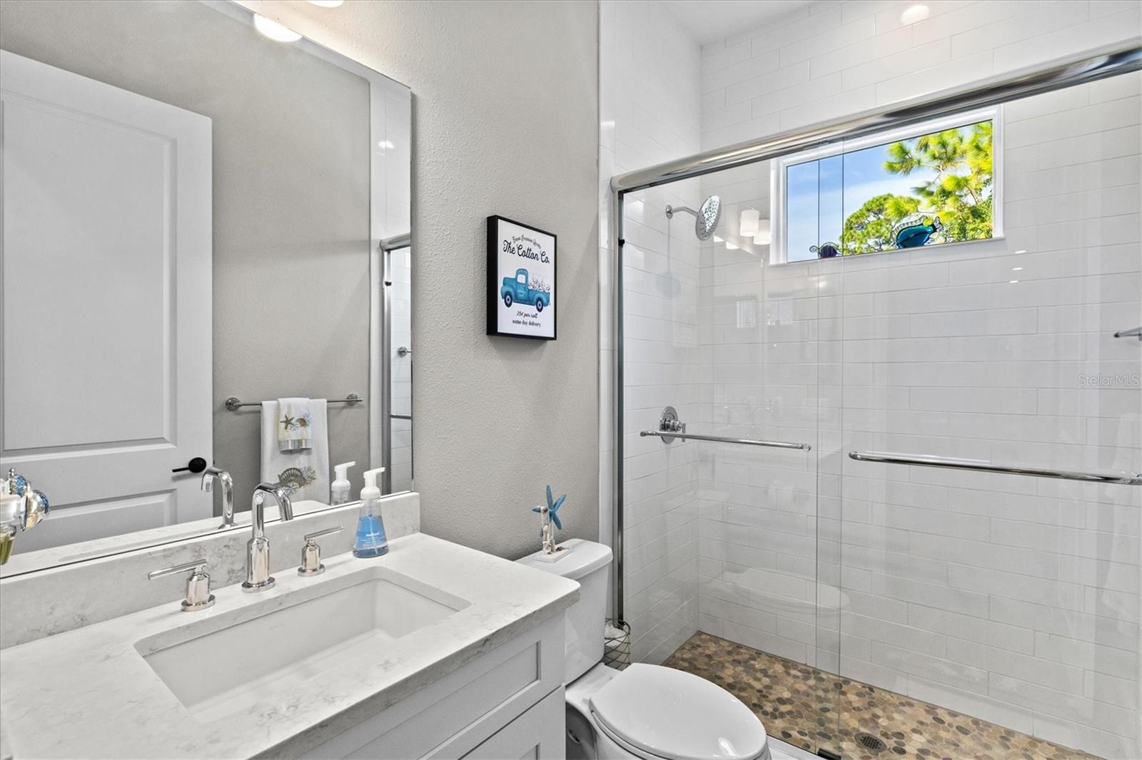 21221 HOLMES CIR — photo 49