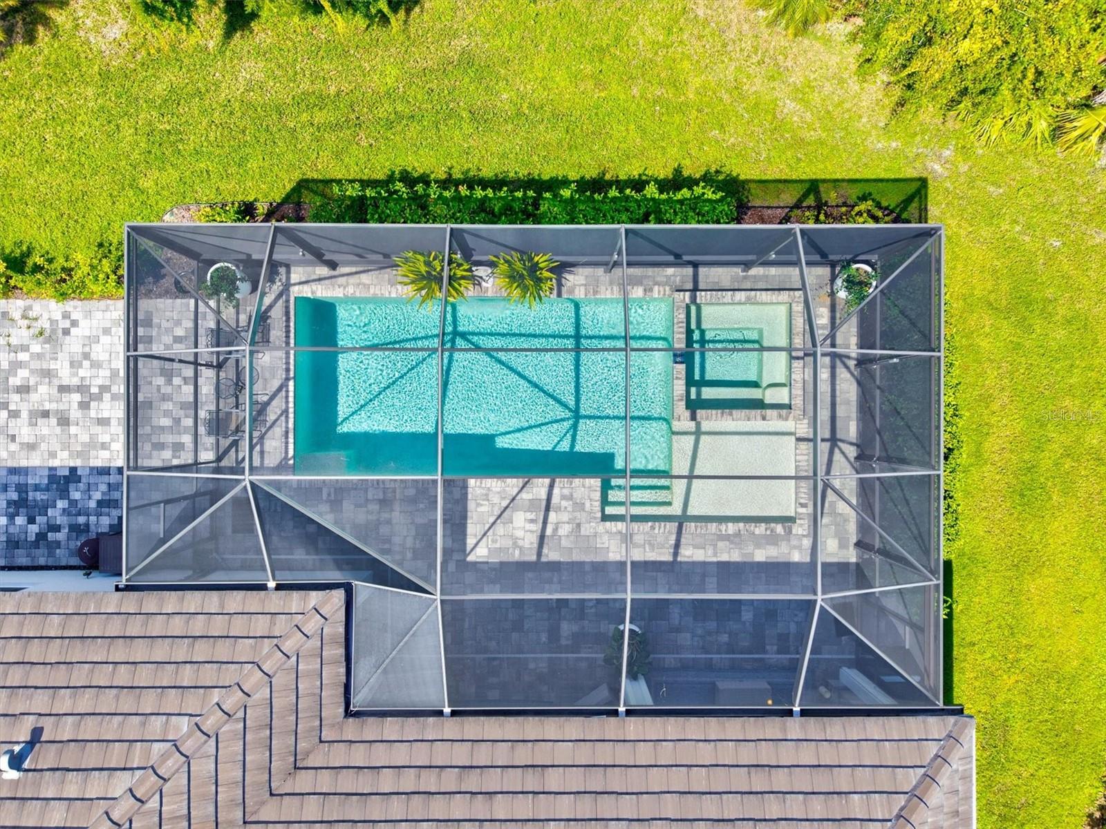 21221 HOLMES CIR — photo 99