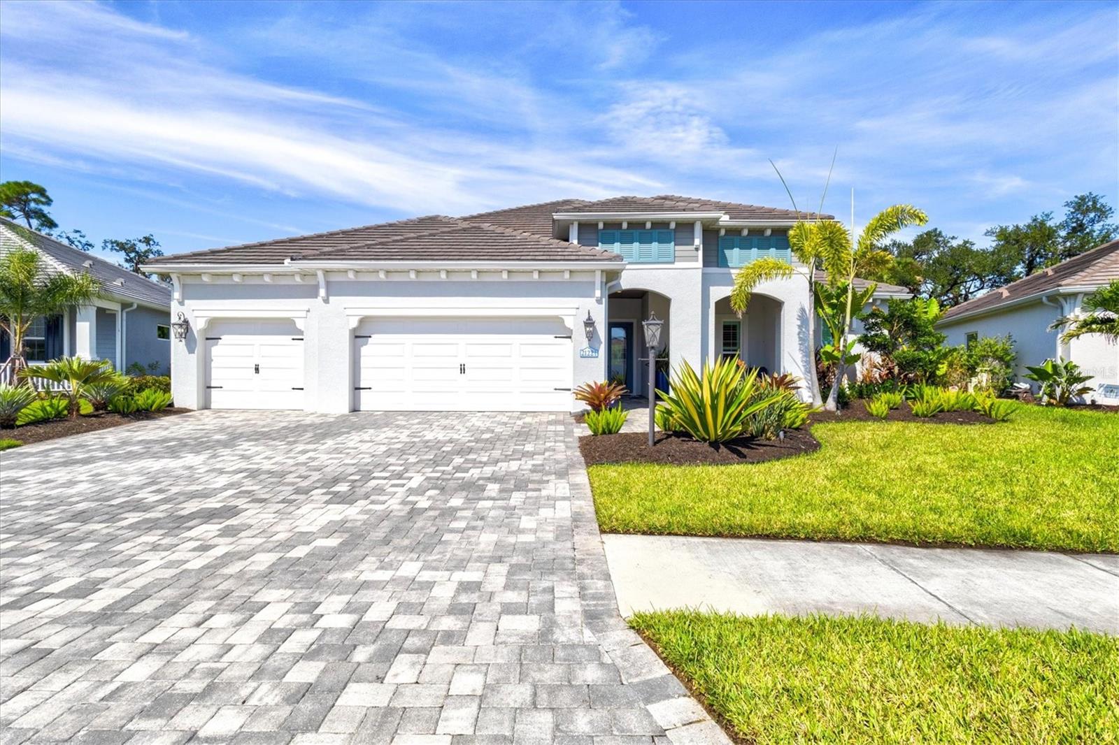 21221 HOLMES CIR — photo 86