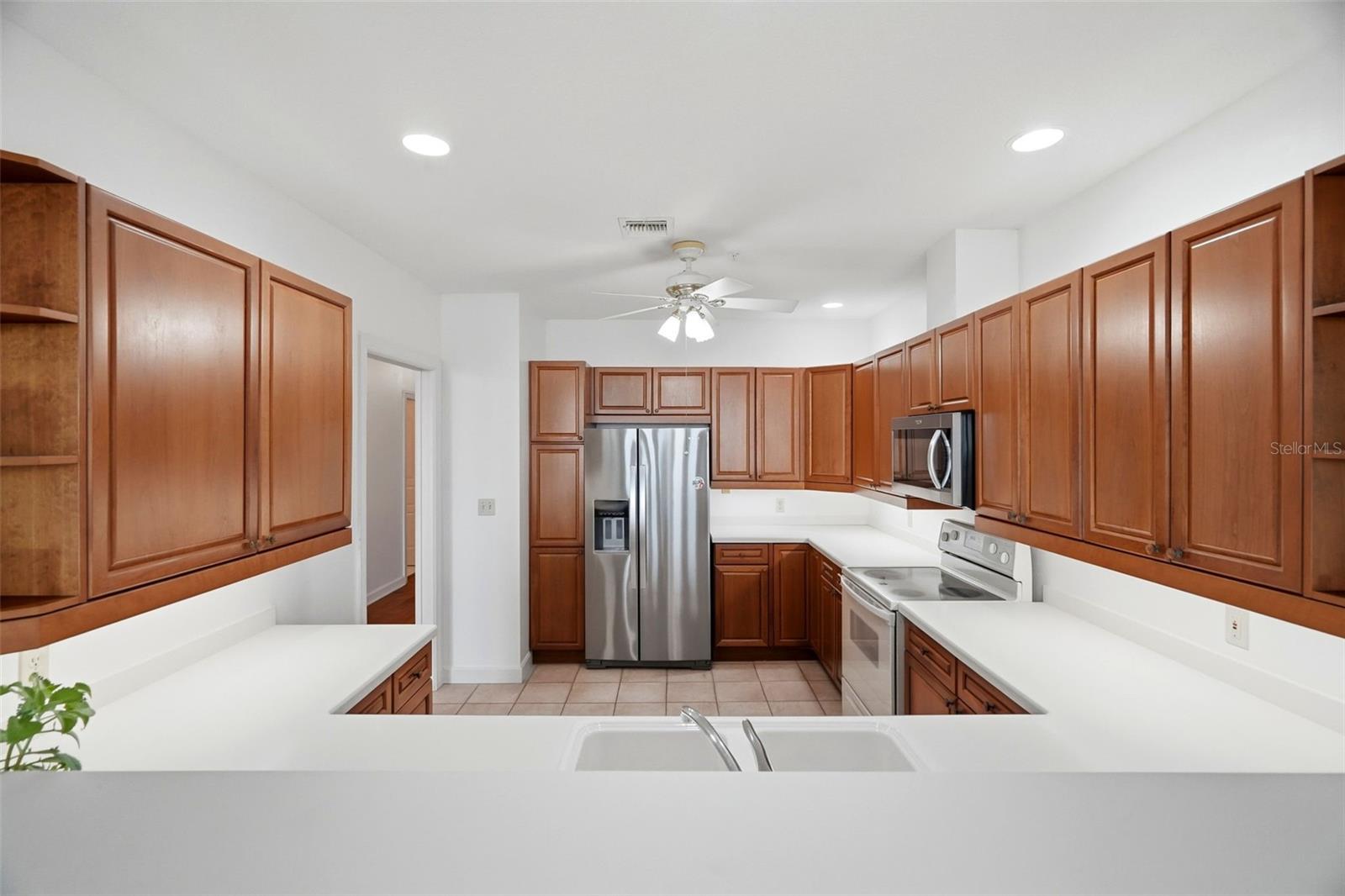 288 BEACH DR NE #10B — photo 11