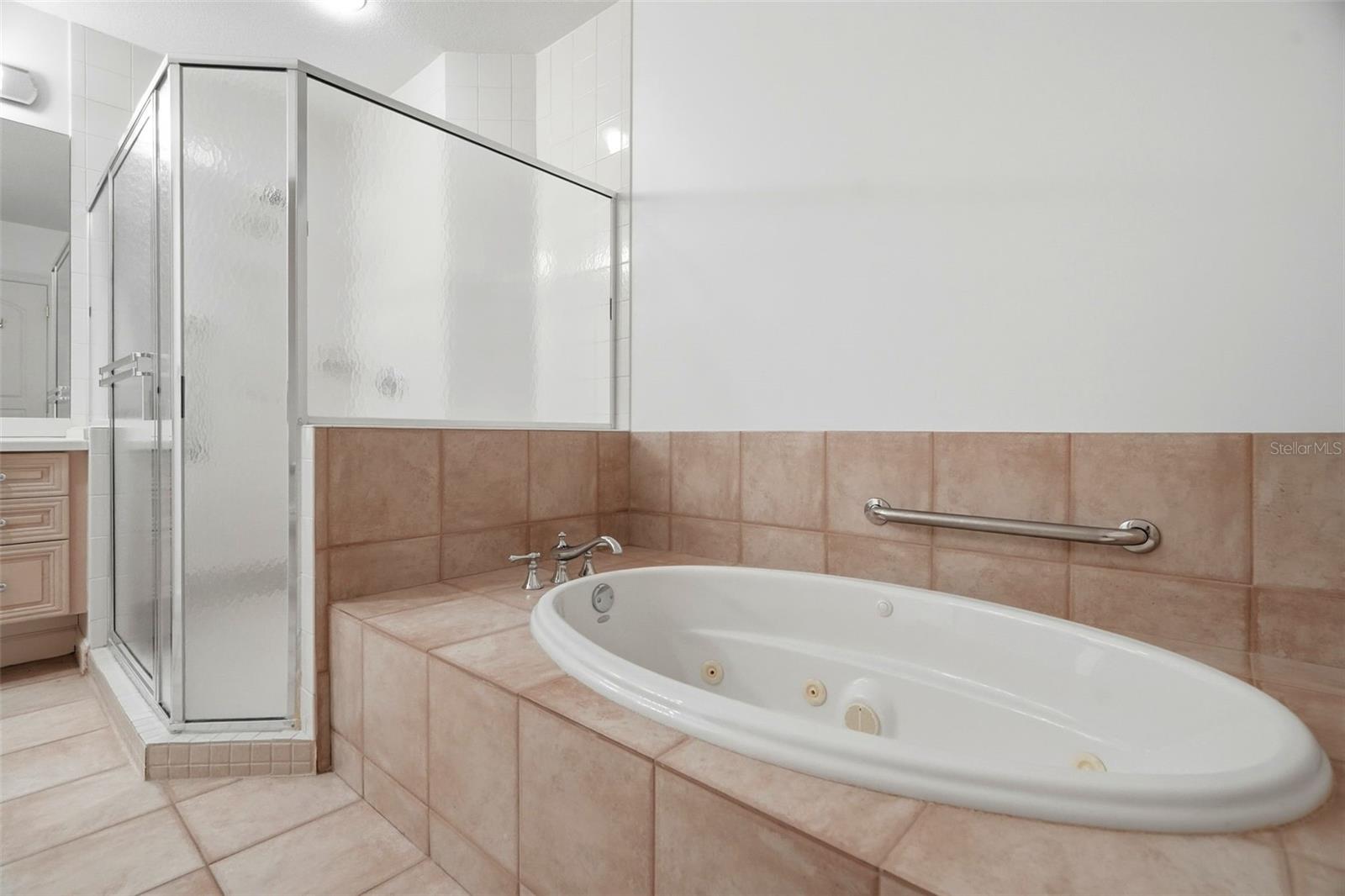 288 BEACH DR NE #10B — photo 25