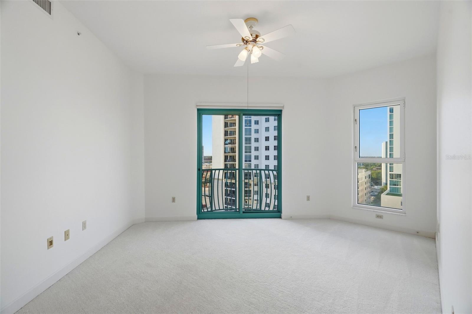 288 BEACH DR NE #10B — photo 29