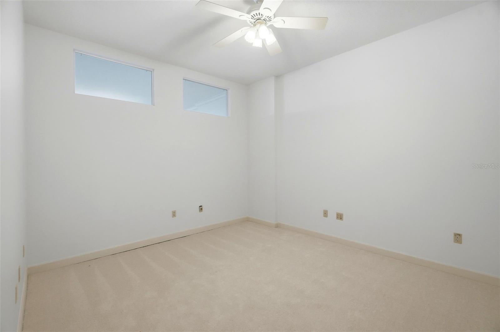 288 BEACH DR NE #10B — photo 31