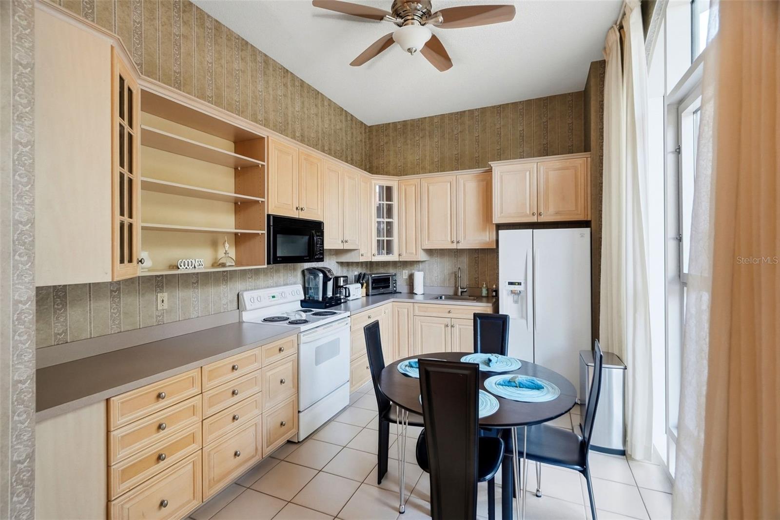 288 BEACH DR NE #10B — photo 60