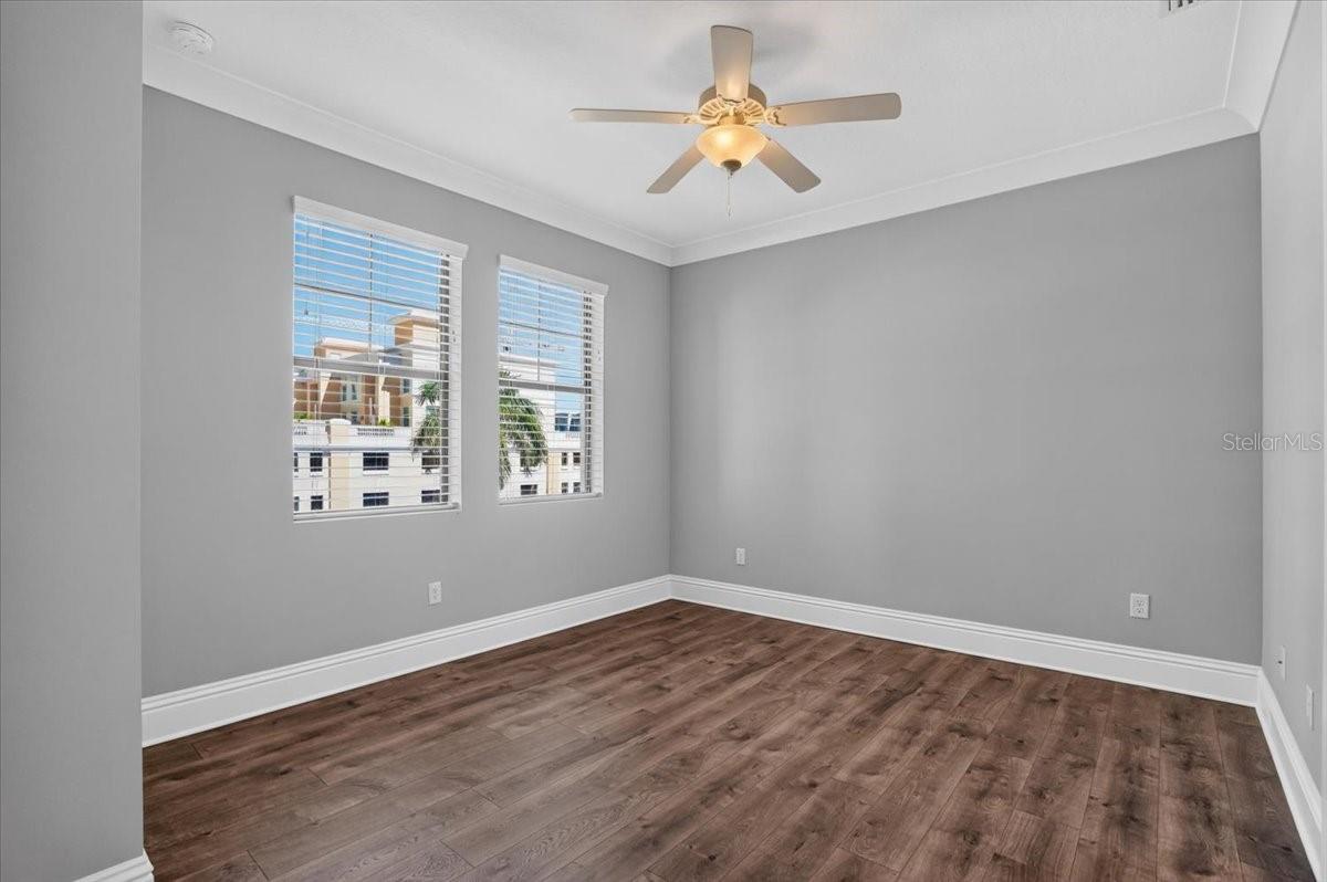 1250 MAY LN — photo 40