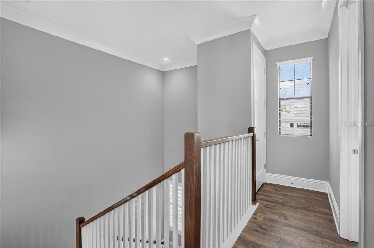 1250 MAY LN — photo 31