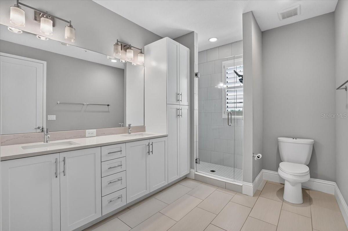 1250 MAY LN — photo 38