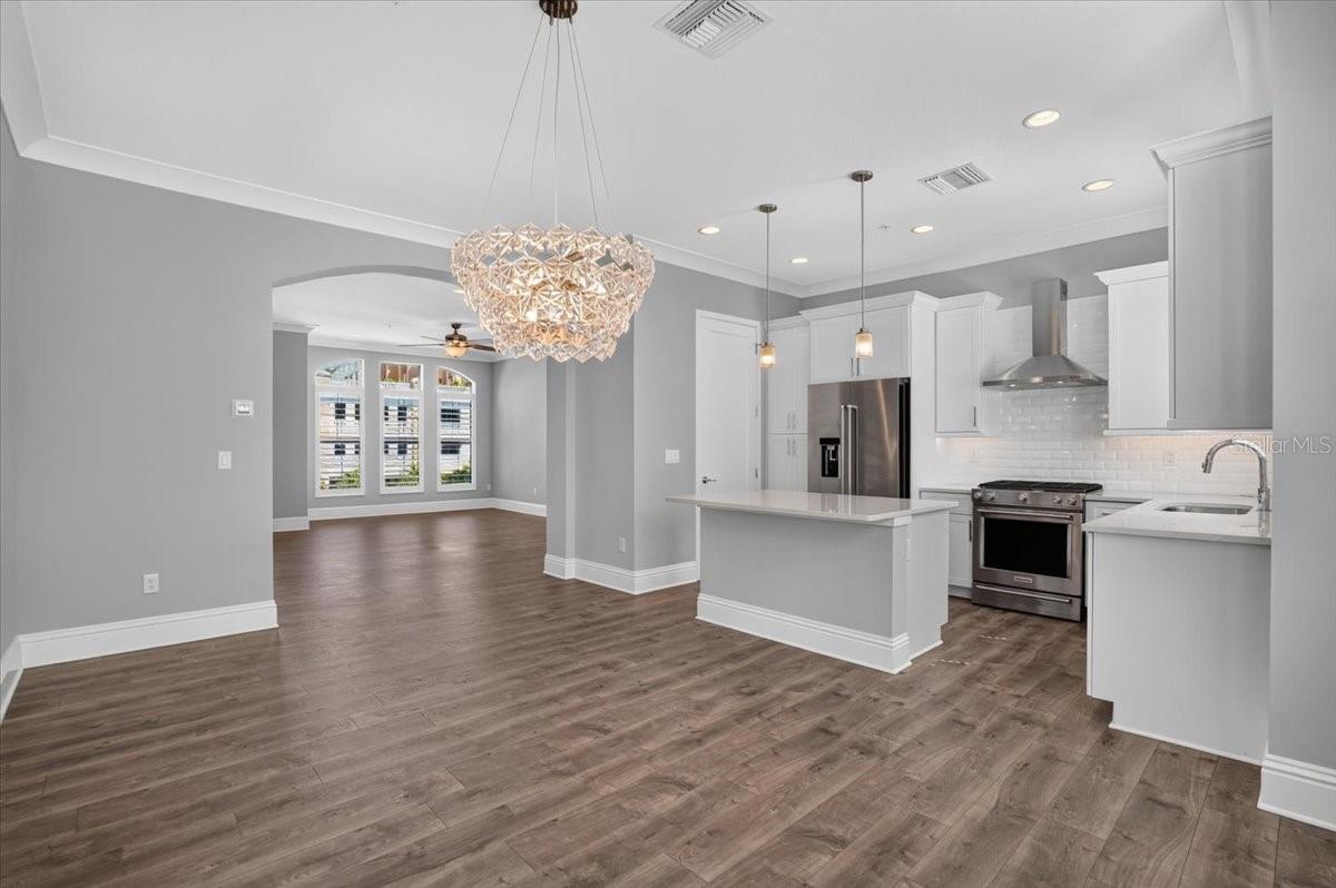 1250 MAY LN — photo 24