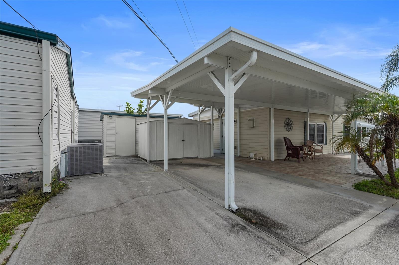 2055 CHAMPION ST — photo 32