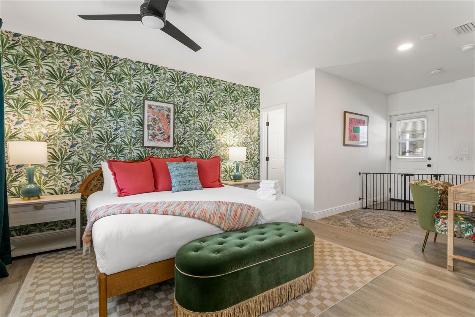 412 DEVILLE DR E — photo 13