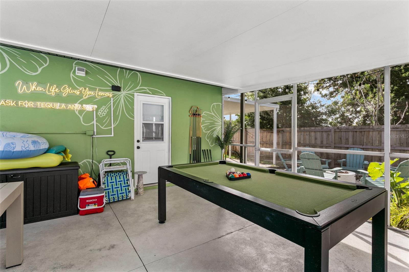 412 DEVILLE DR E — photo 25
