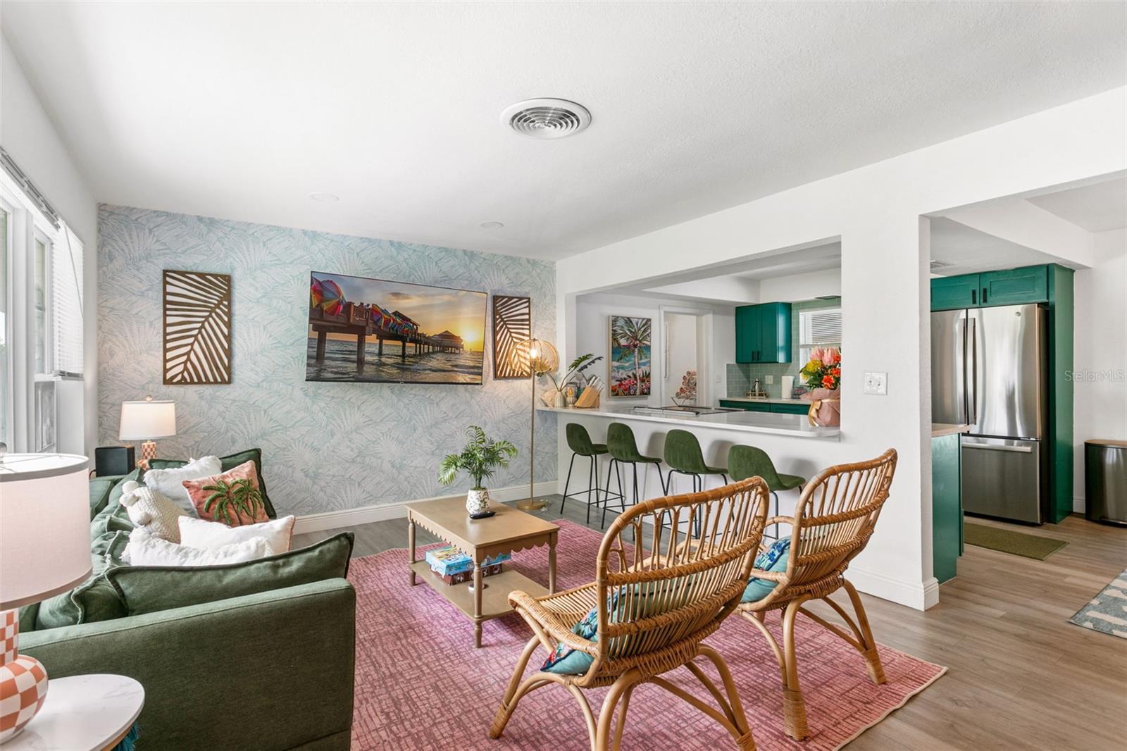 412 DEVILLE DR E — photo 8