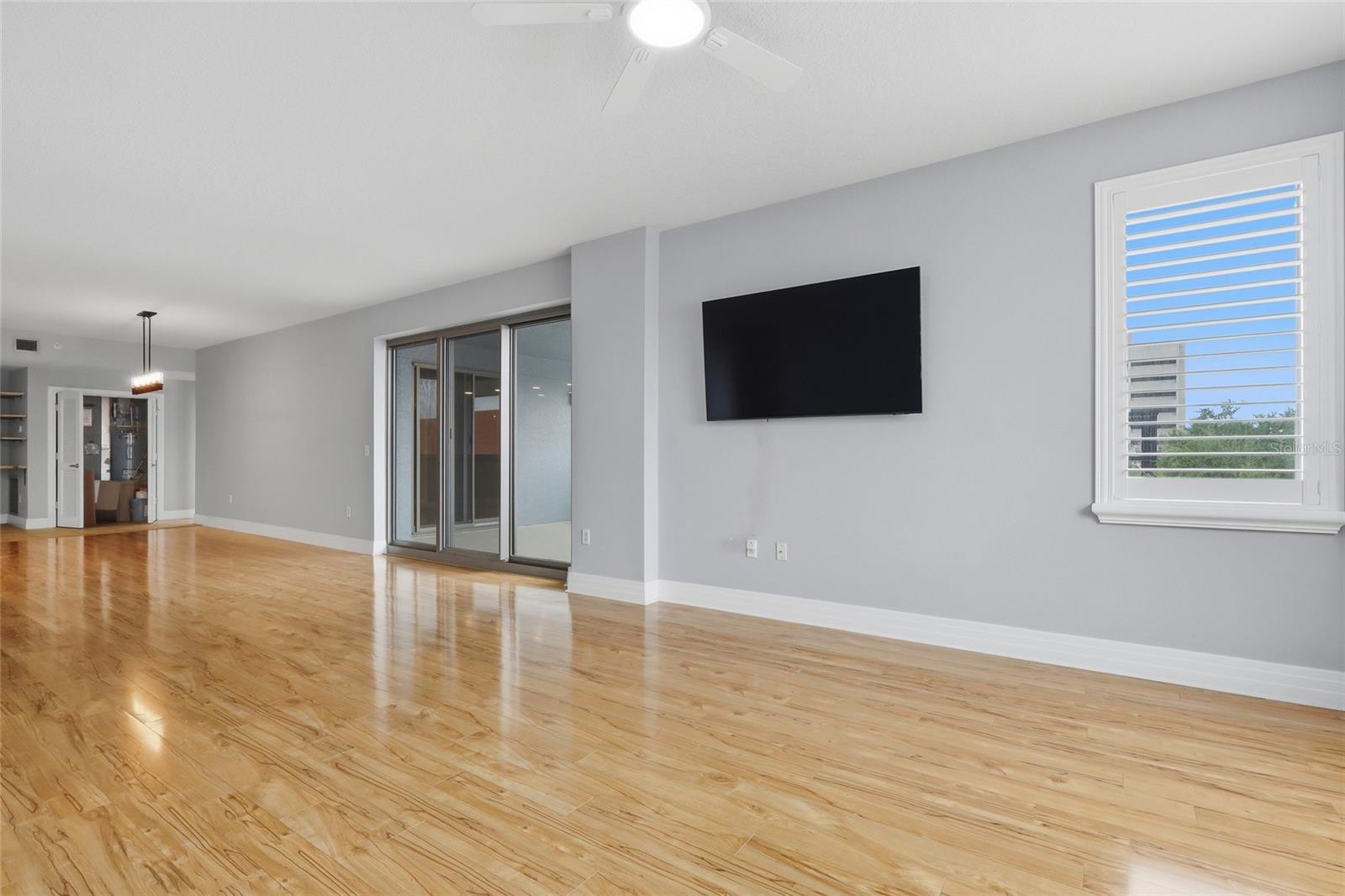 1108 N FRANKLIN ST #405 — photo 7