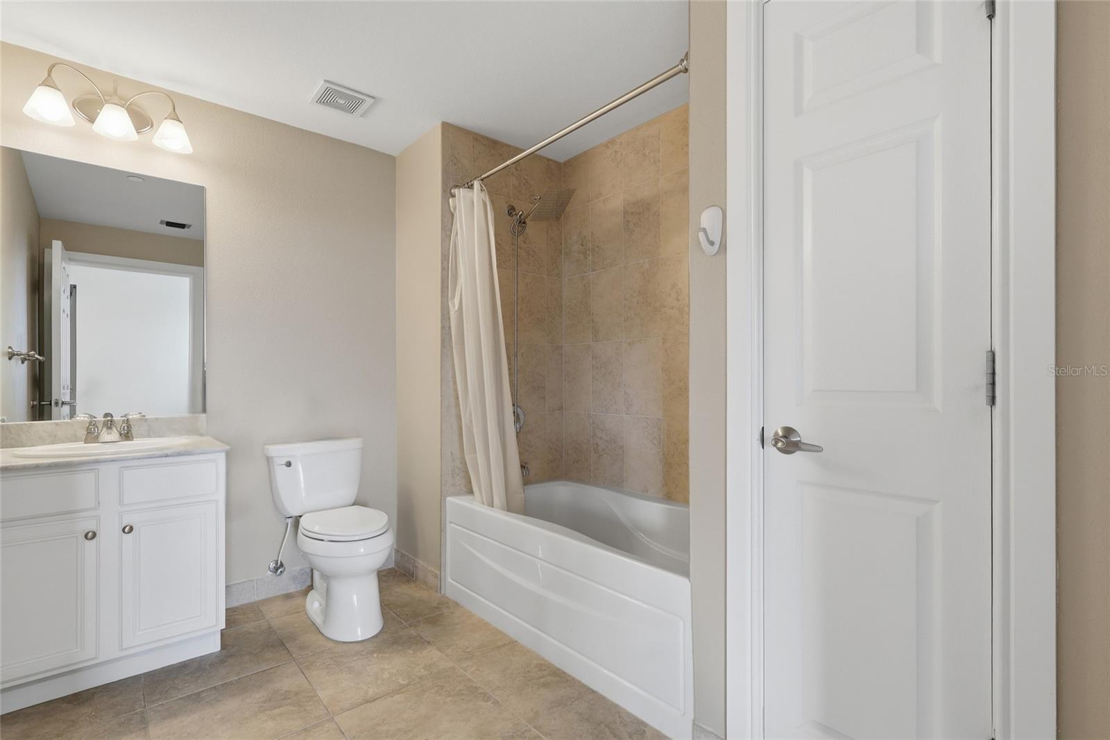 1108 N FRANKLIN ST #405 — photo 17