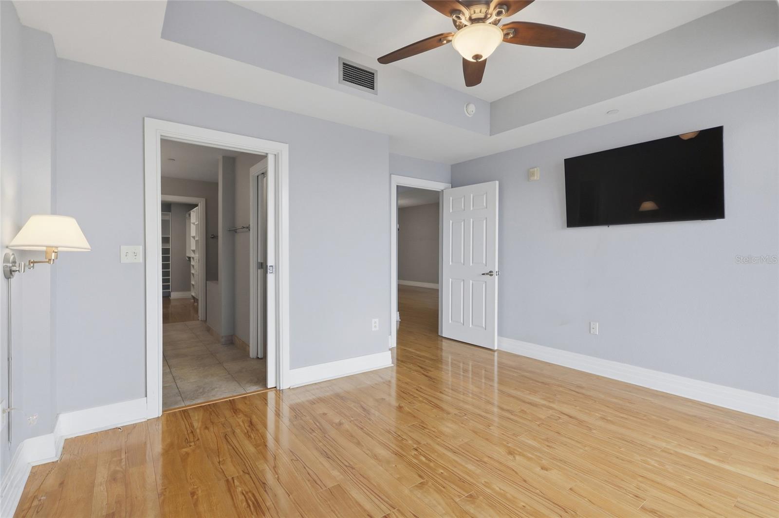 1108 N FRANKLIN ST #405 — photo 11