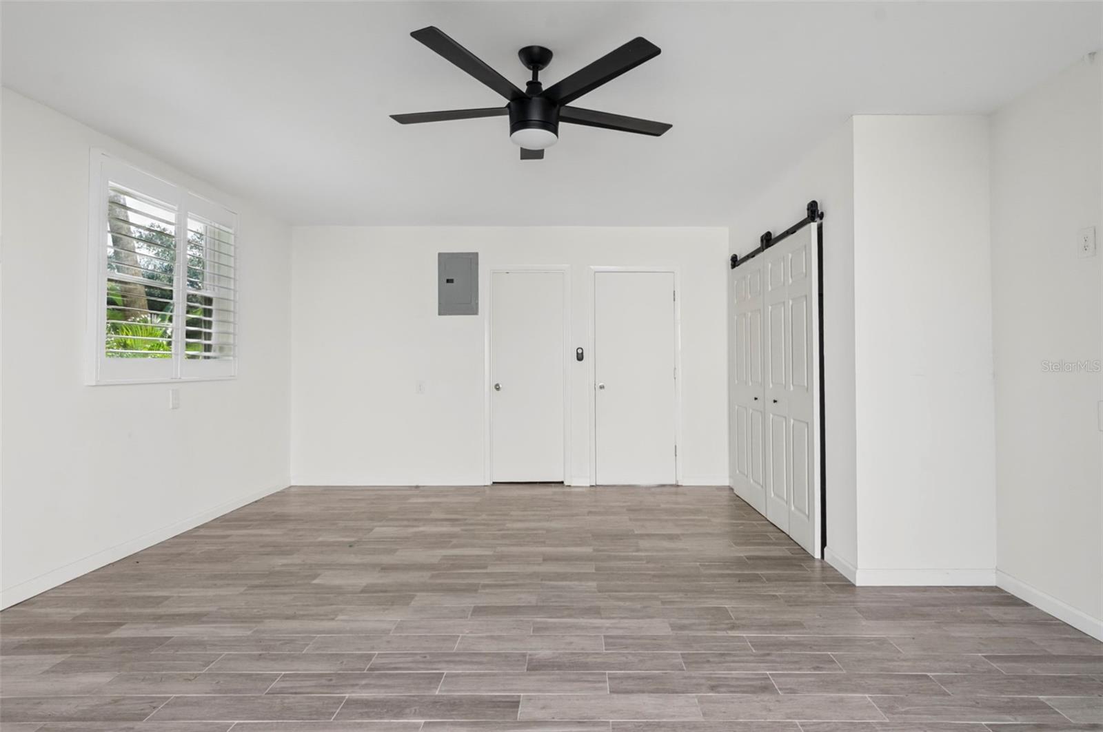 275 CAPRI CIR N #105 — photo 23