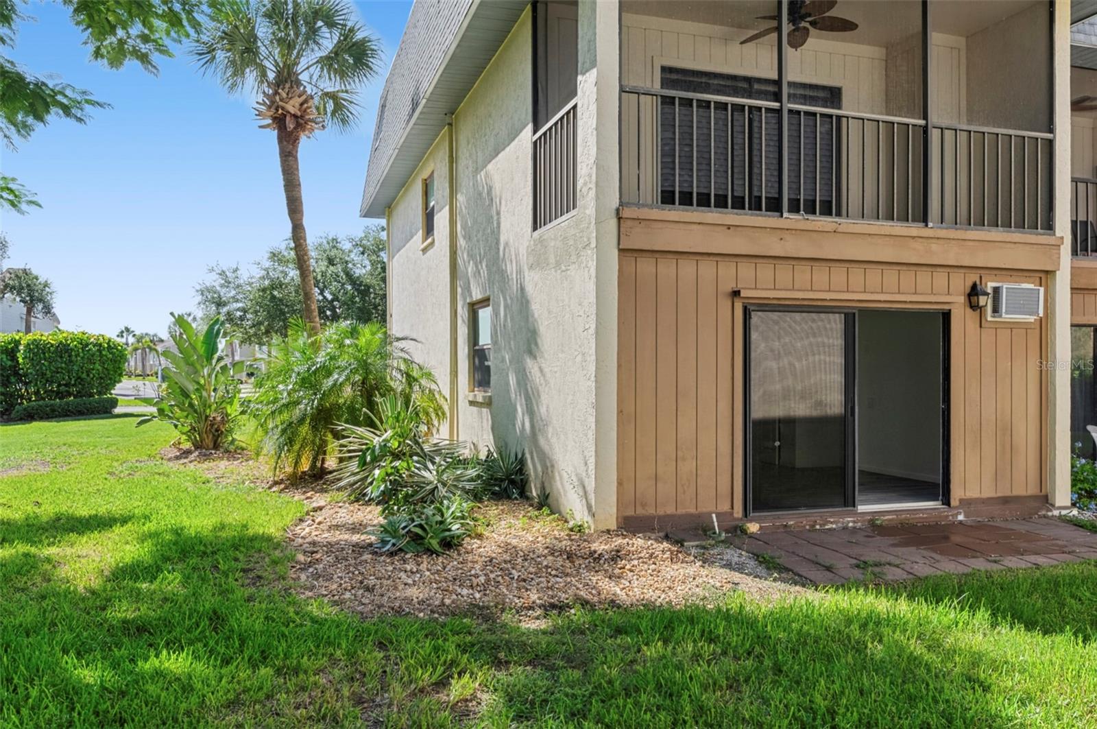 275 CAPRI CIR N #105 — photo 28