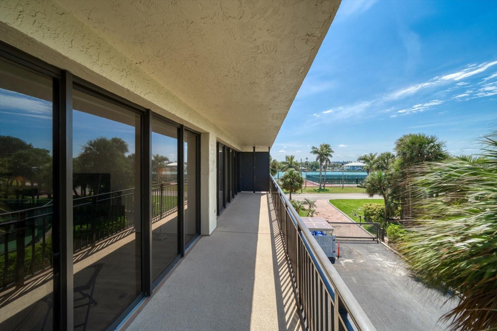 7600 BAYSHORE DR #202 — photo 4