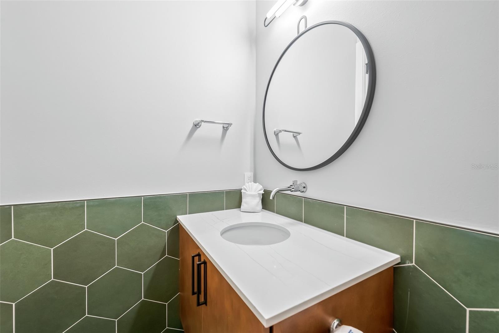 2109 AVENUE C — photo 26