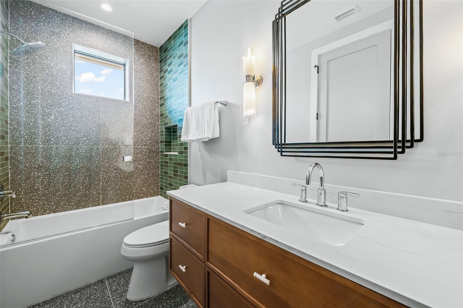 2109 AVENUE C — photo 31
