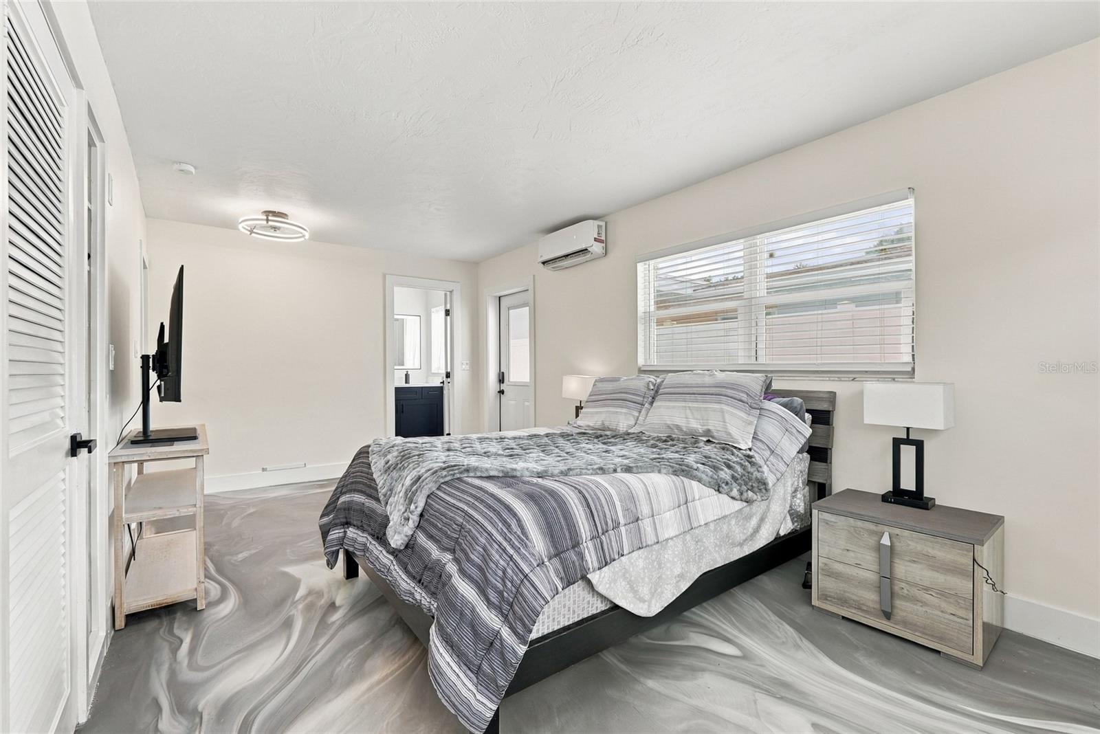 10259 NARANJA ST — photo 17