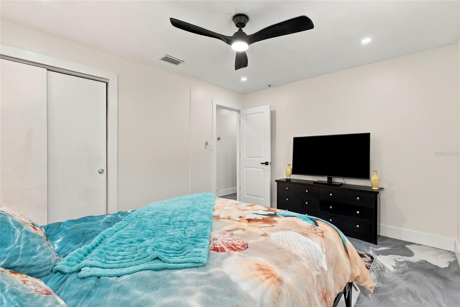10259 NARANJA ST — photo 15