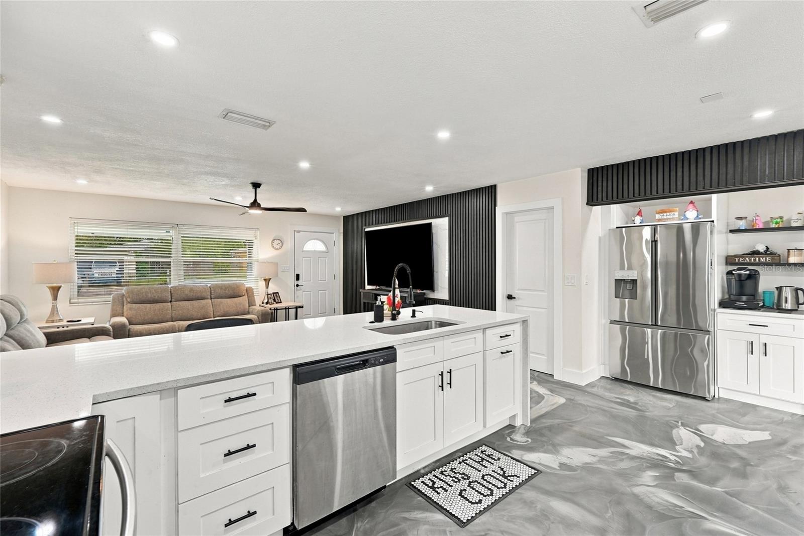 10259 NARANJA ST — photo 22