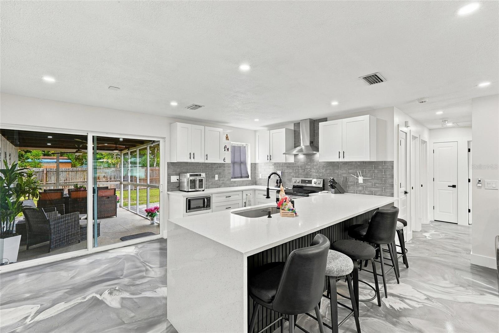 10259 NARANJA ST — photo 8