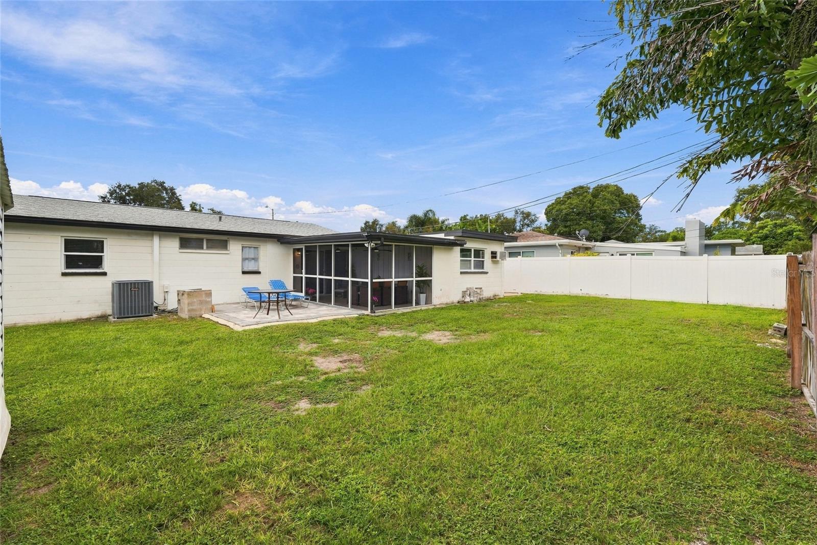 10259 NARANJA ST — photo 33