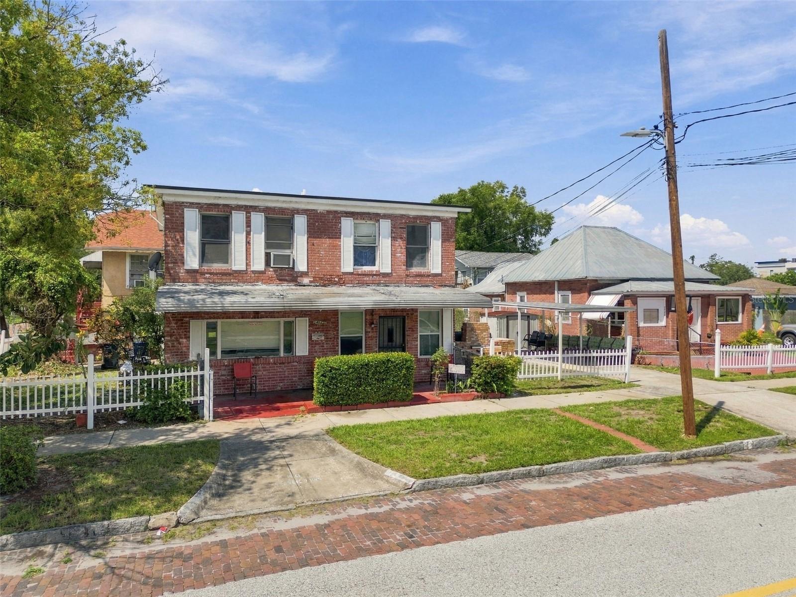 2402 N HIGHLAND AVE — photo 15