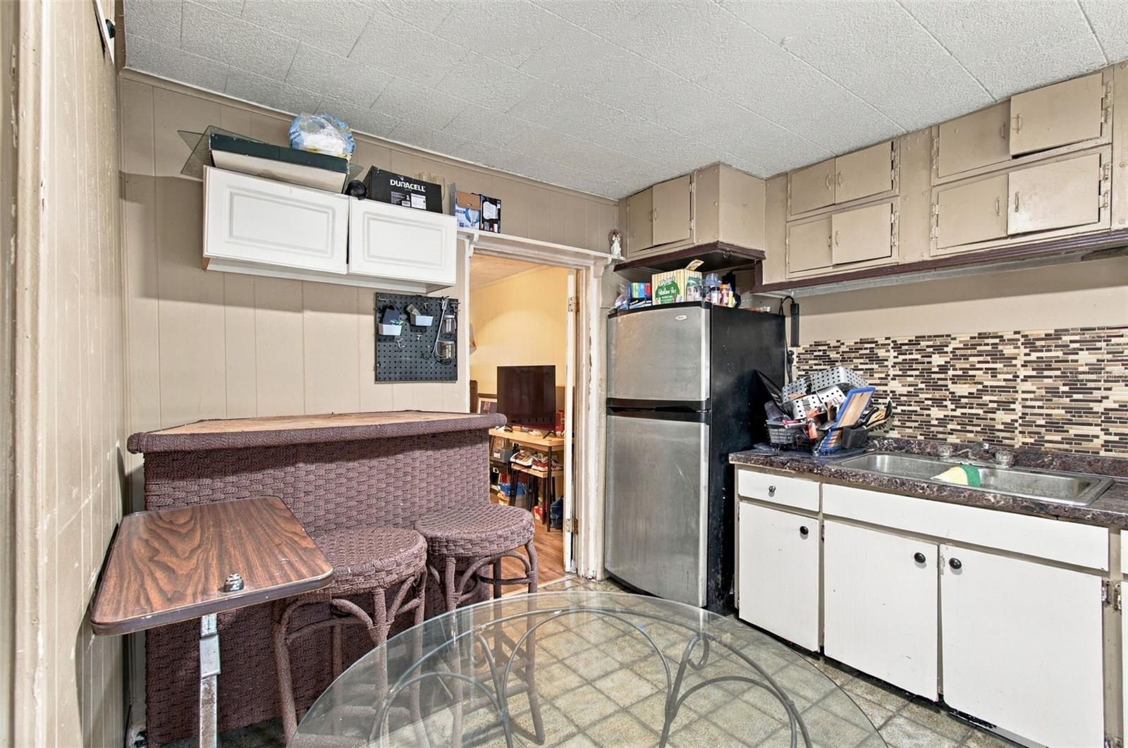 2402 N HIGHLAND AVE — photo 20
