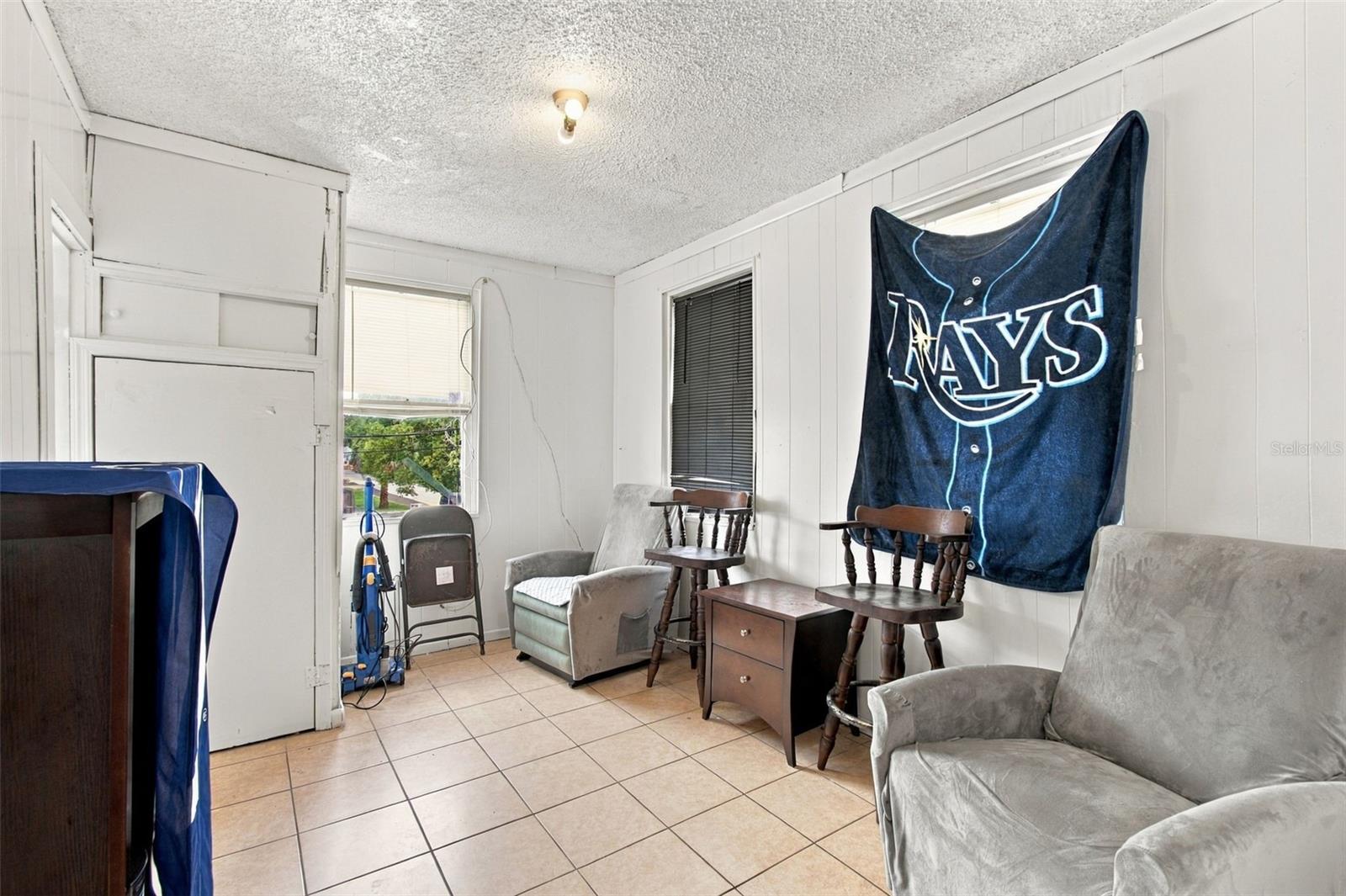 2402 N HIGHLAND AVE — photo 27