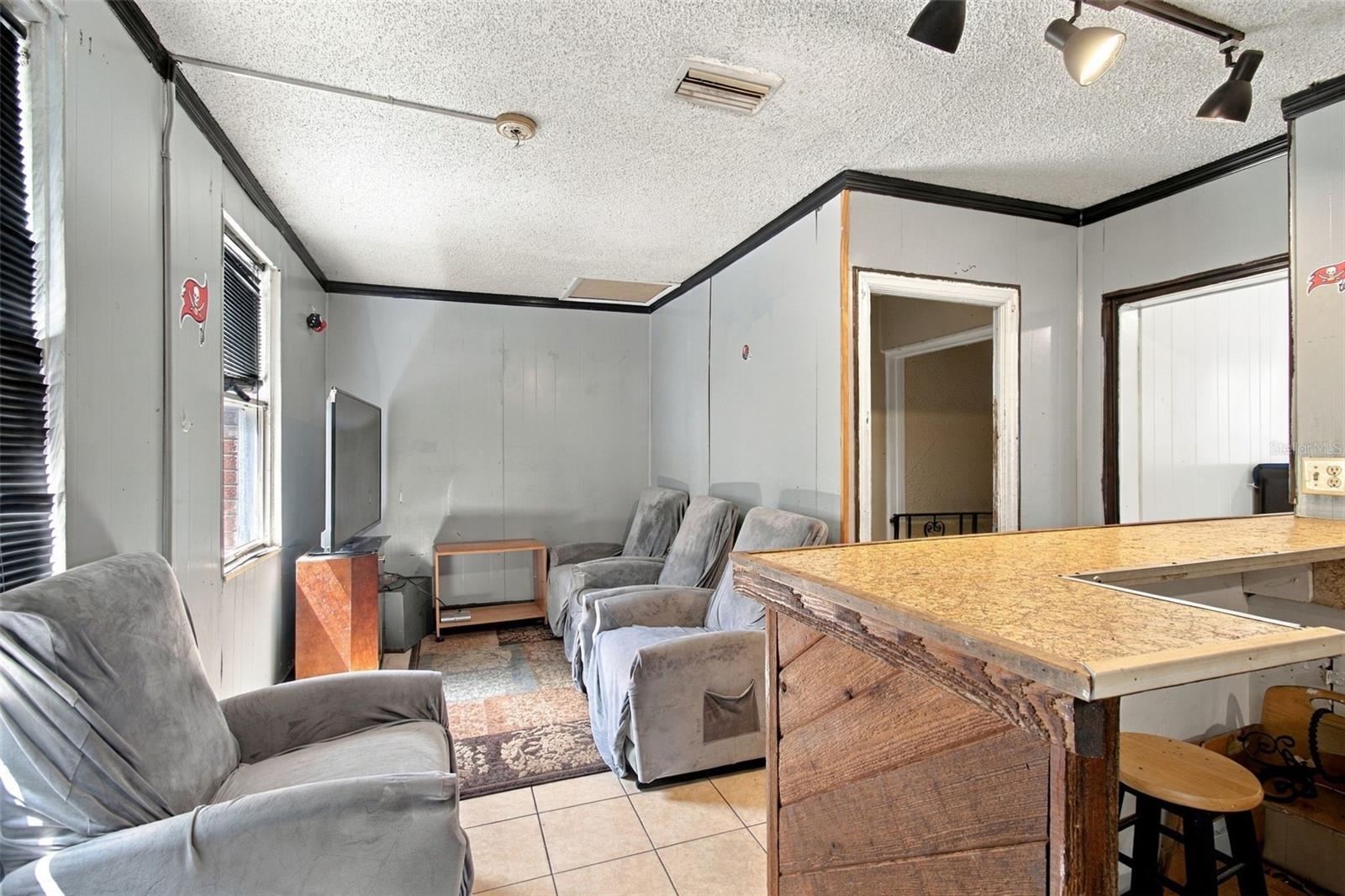 2402 N HIGHLAND AVE — photo 26
